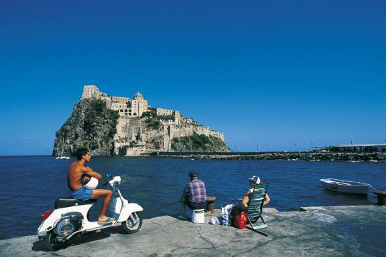 Ischia la verde sentinella del Golfo di Napoli